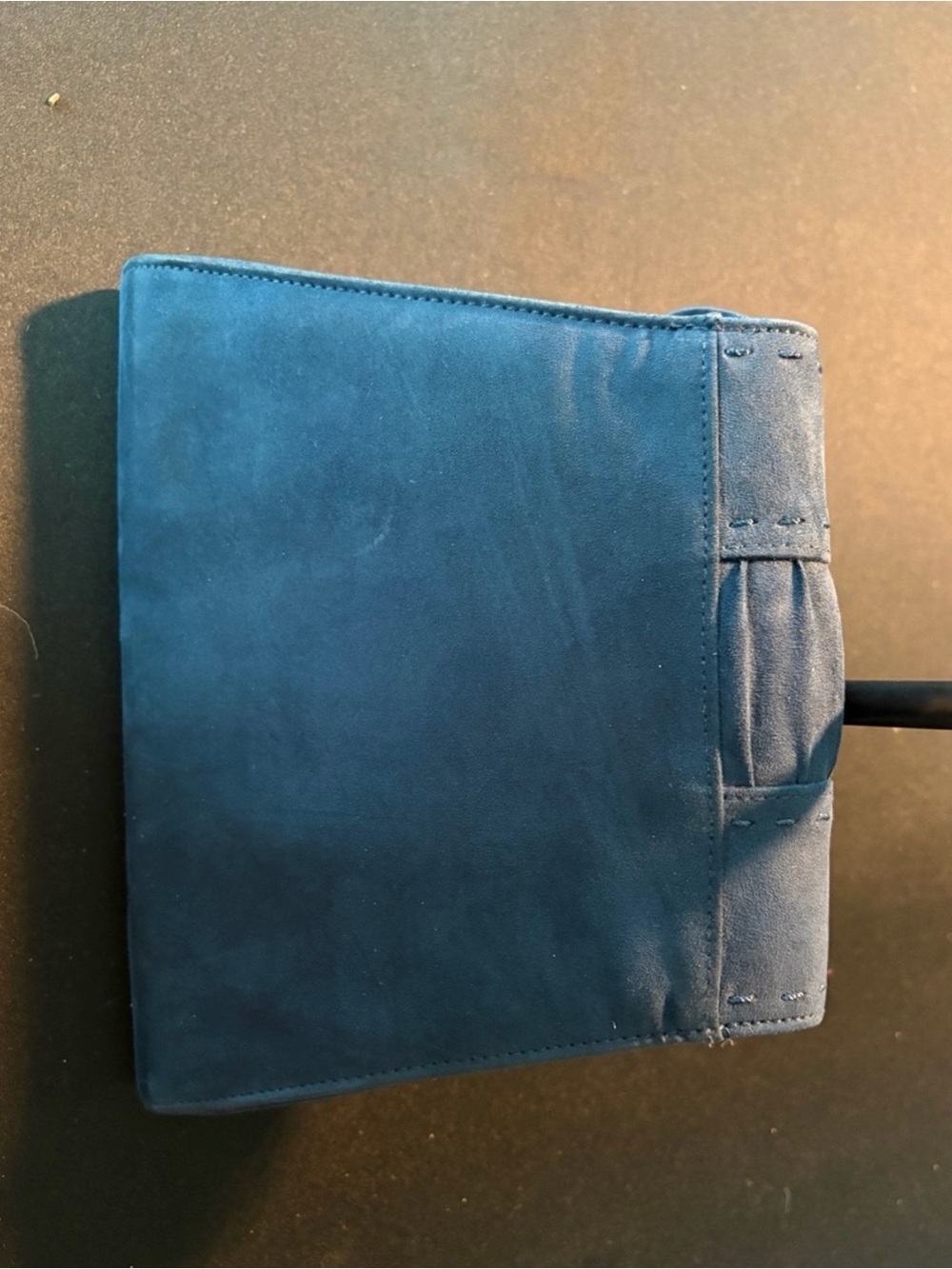 Unbranded Blue Suede Crossbody Bag – Stylish Everyday Shoulder Bag - Picture 3 of 4